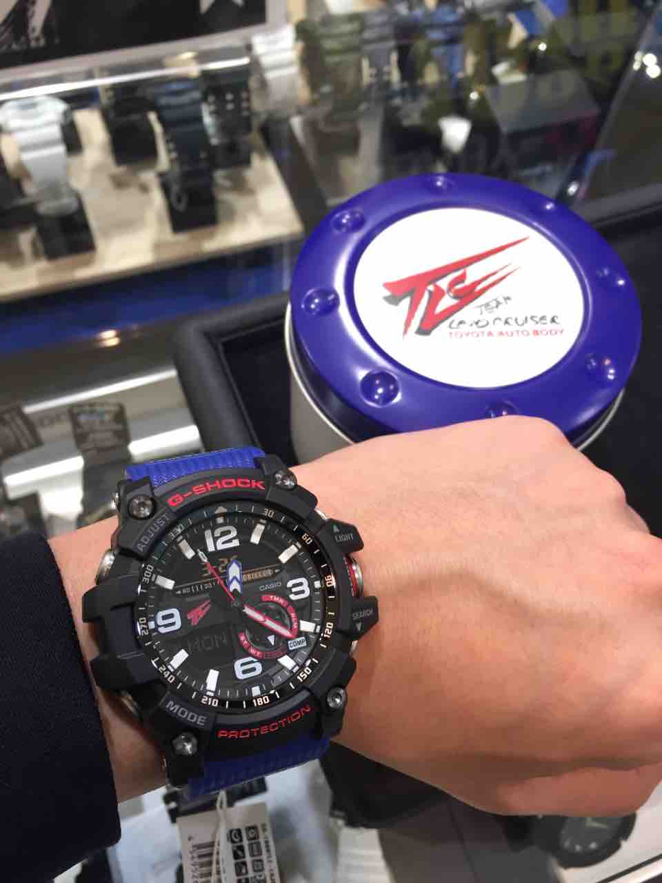 入荷中 G-SHOCK/コラボ/TOYOTA/別注/ランクル/限定/マッドマン/赤/箱付 ...