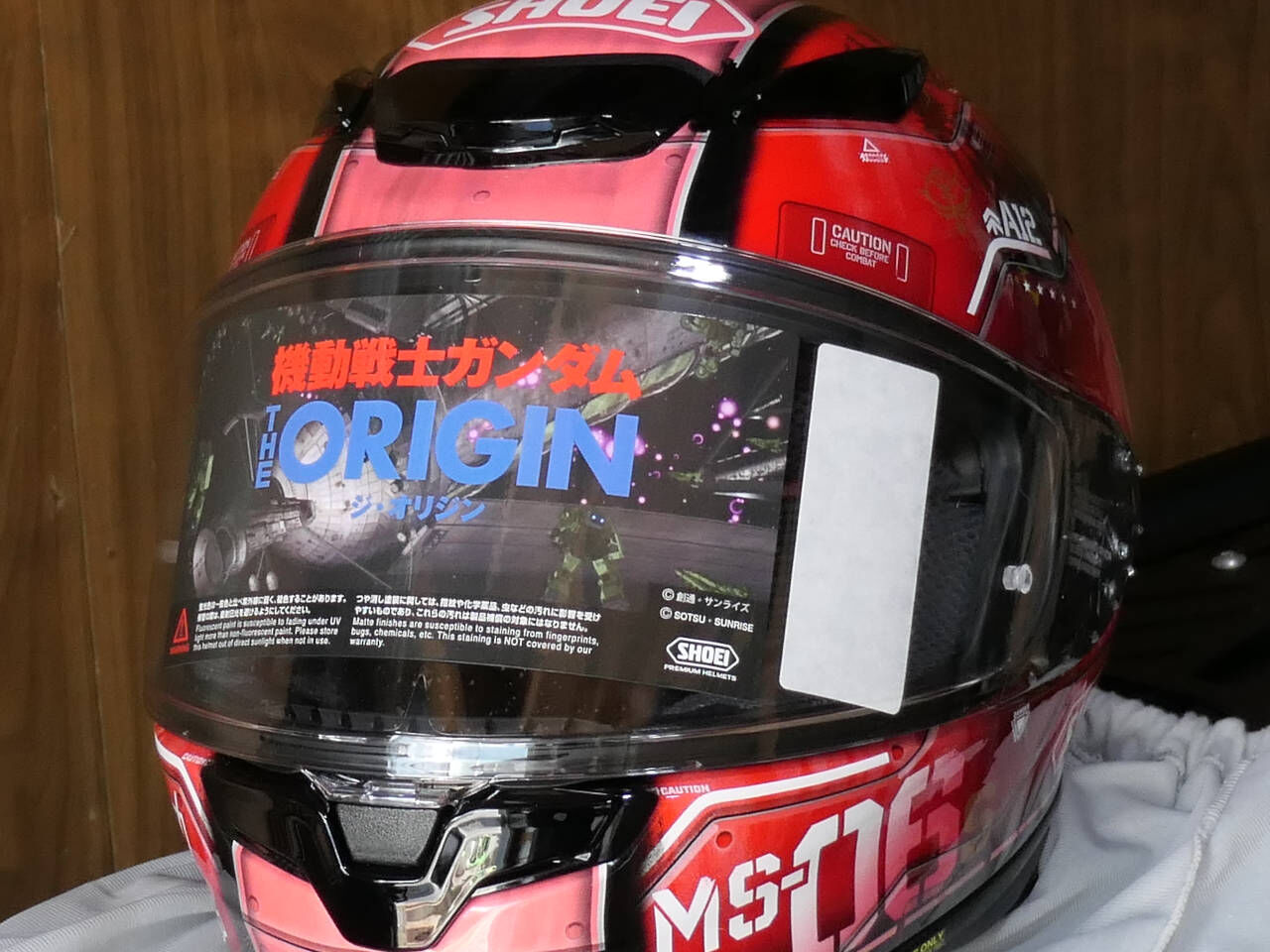 機動戦士ガンダム THE ORIGIN』×「SHOEI」コラボヘルメット MS-06S