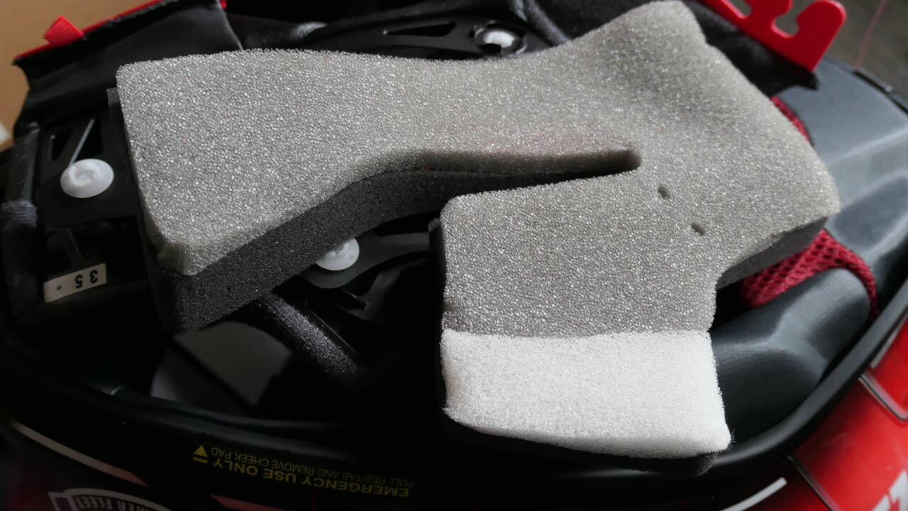 SHOEI Z-8 チークパッド新品 2023年購入 シールド2枚 SHOEI Z-8 チークパッド新品 2023年購入 シールド2枚 SHOEI Z-8 チーク