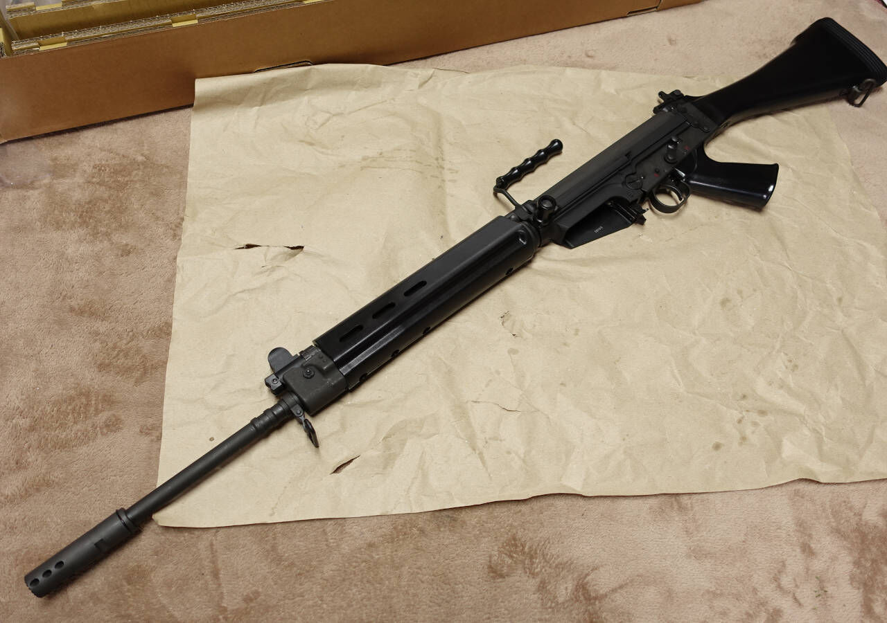 FCW VFC FAL LAR用 12インチ M-Lok レイルハンドガード – DEVILSIX