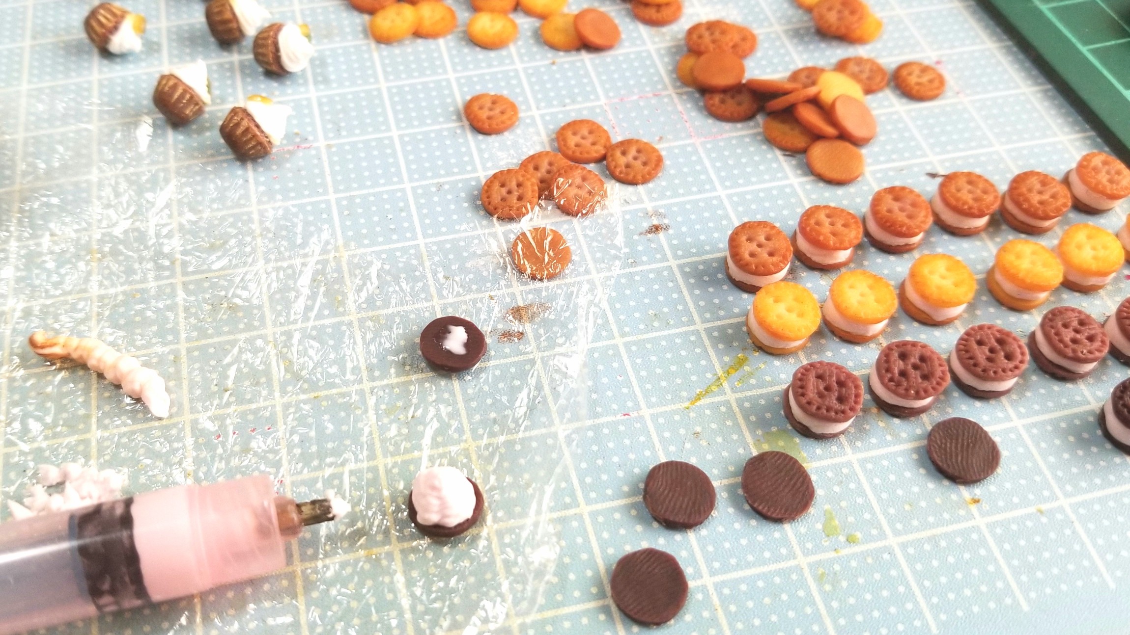 クッキーサンドアイスクリーム,ミニチュアフード,樹脂粘土,ドール