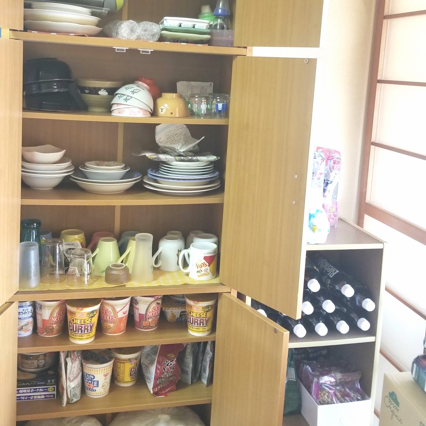キッチン大掃除,食器棚の整理収納,家具,綺麗に開運アップUP,運気上昇