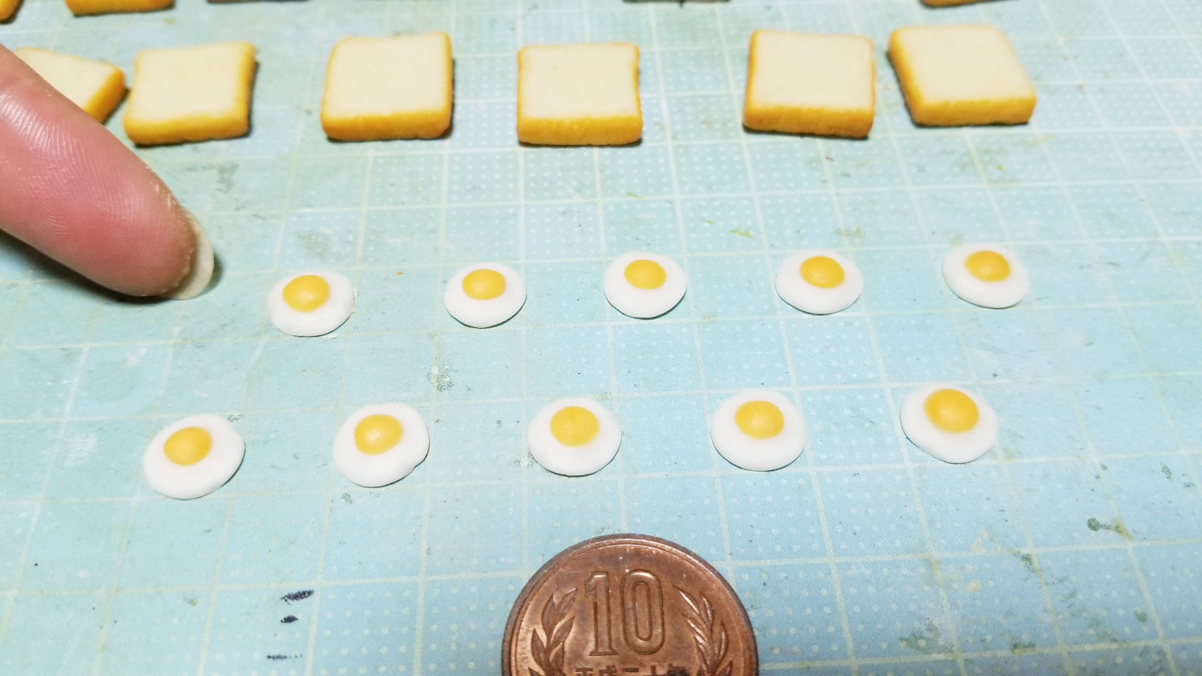 ミニチュアフードパン目玉焼きの作り方樹脂粘土ハンドメイド小物好き