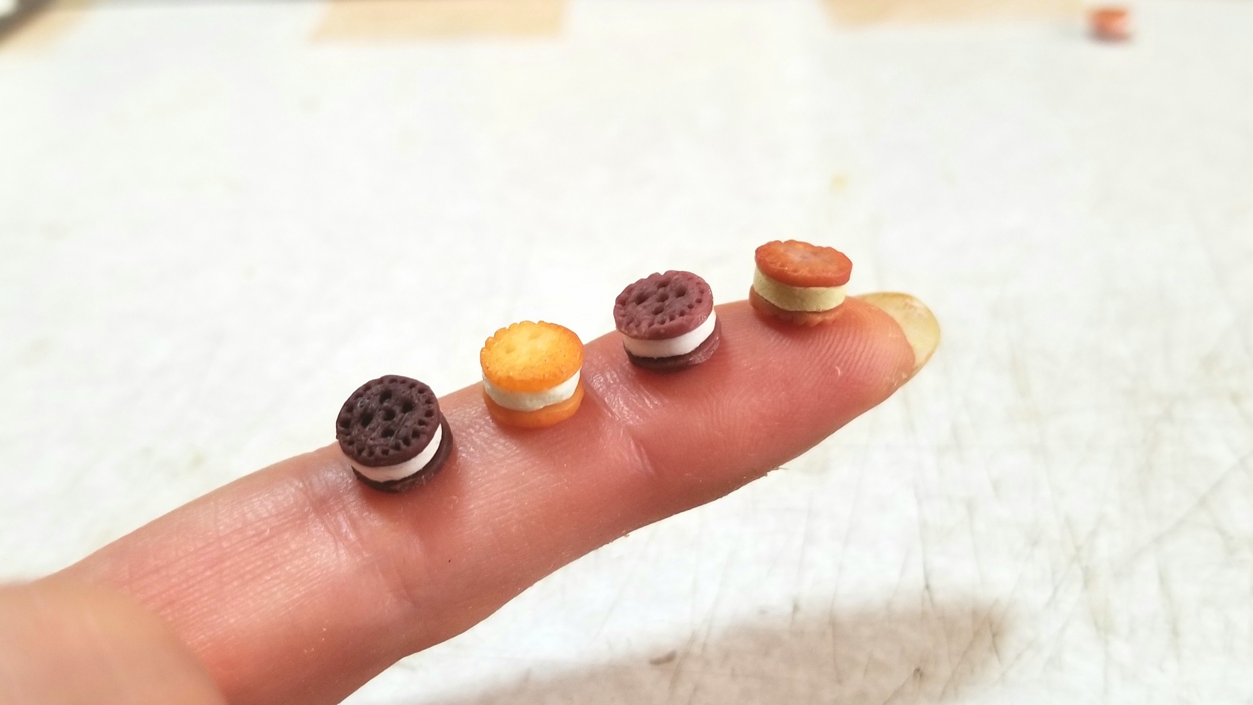 クッキーサンドアイスクリーム,ミニチュアフード,樹脂粘土,フェイク