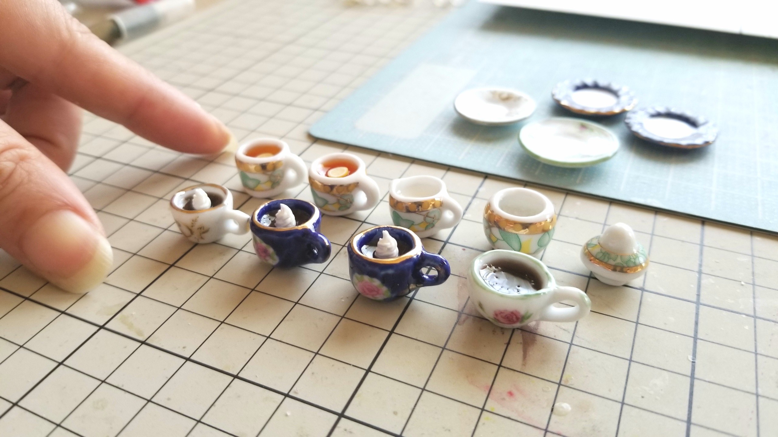 ミニチュアフード,選べる陶器のティーカップドリンク,かわいい飲み物