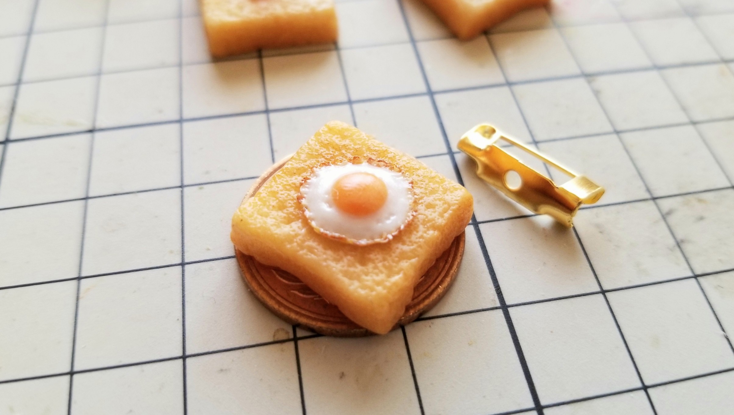 ミニチュアフェイクフードお洒落おすすめブローチアクセサリーミンネ