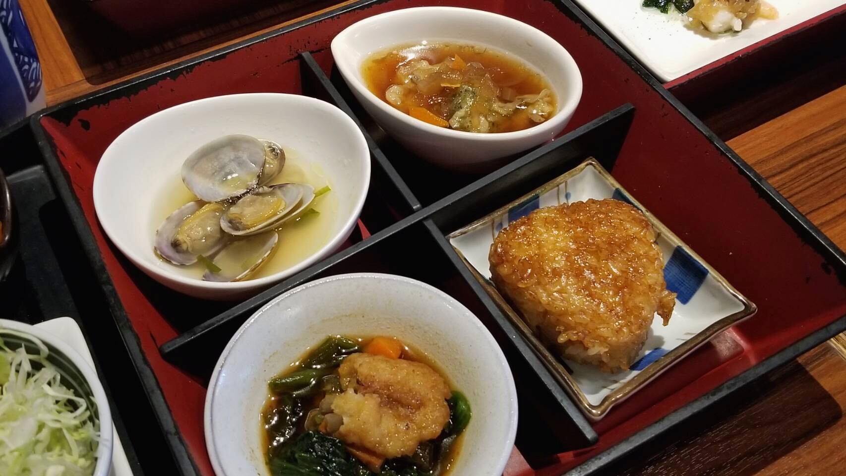 愛媛県伊予郡グルメ好きランチ安いおいしい喫茶蔵あこう三段重四国