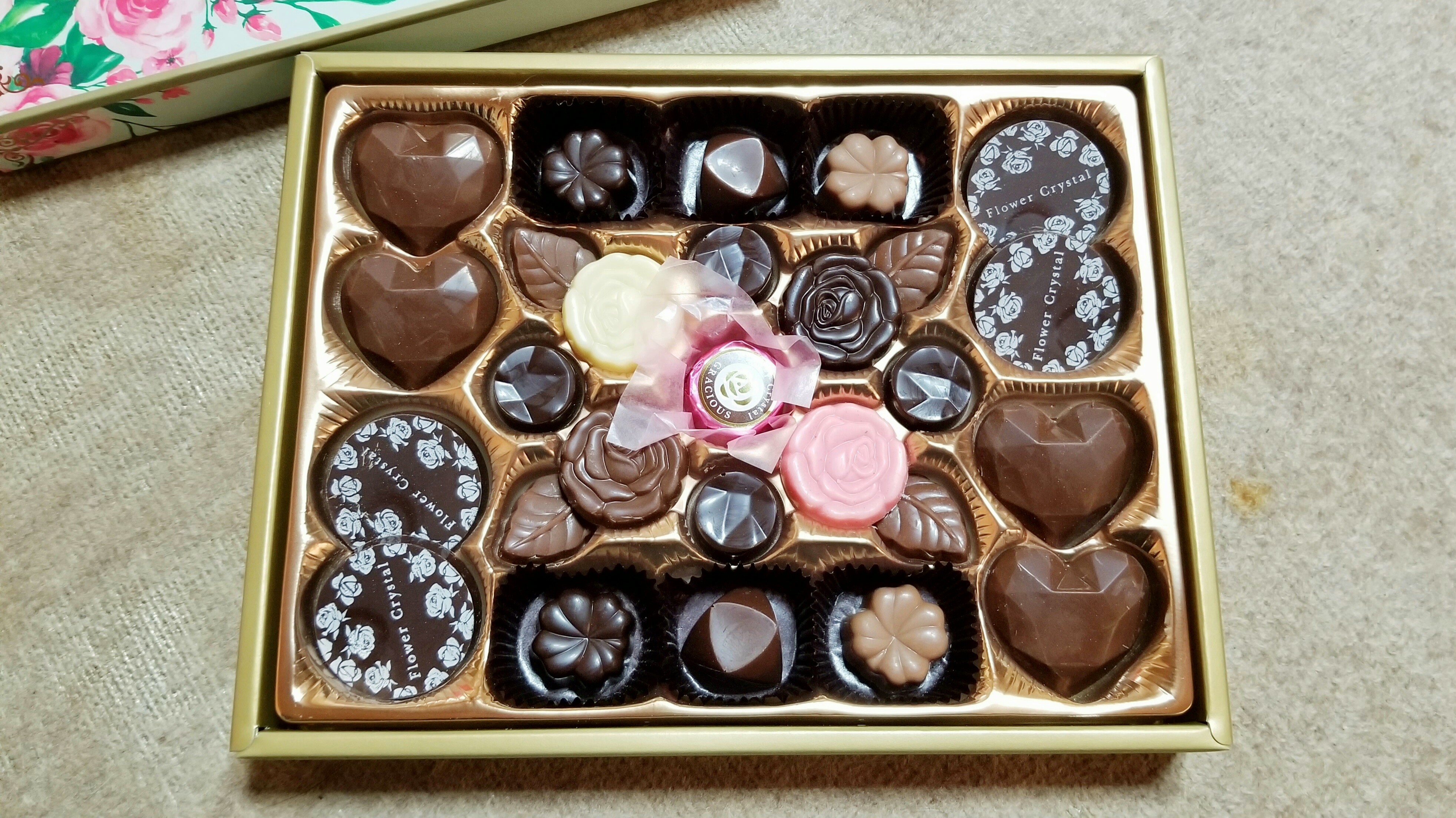 バレンタインデーチョコレート可愛いおしゃれなスーパーの甘い