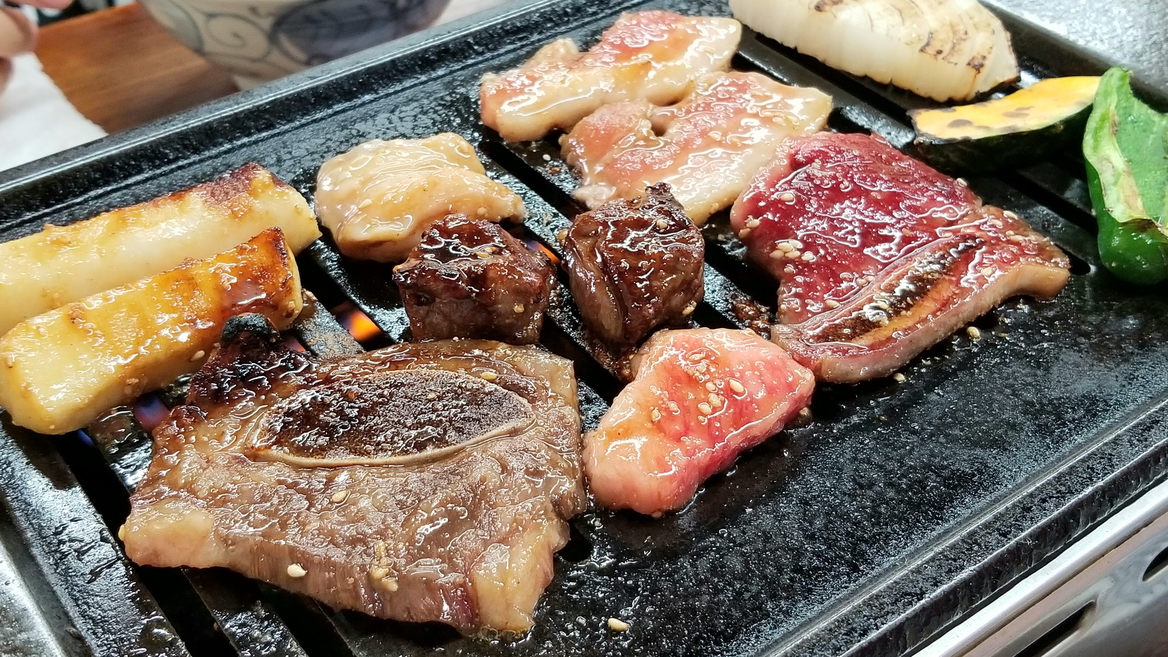 おいしい焼肉おすすめ富久重ふくしげ疲労回復甘い肉の脂黒毛和牛
