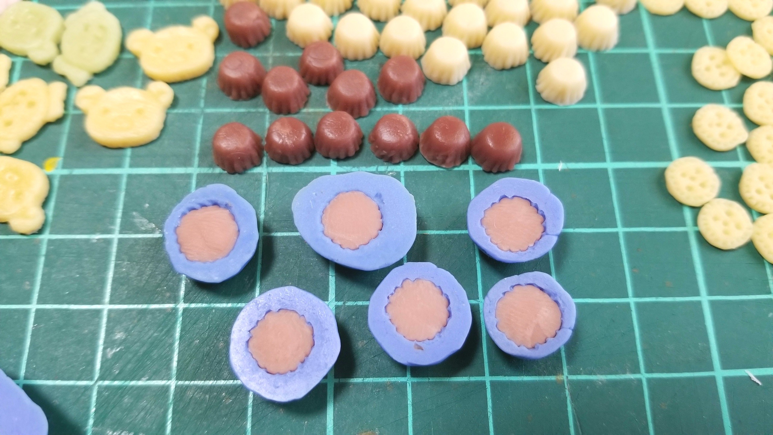 ミニチュアフード,カップケーキ,作り方,樹脂粘土,ドールハウス