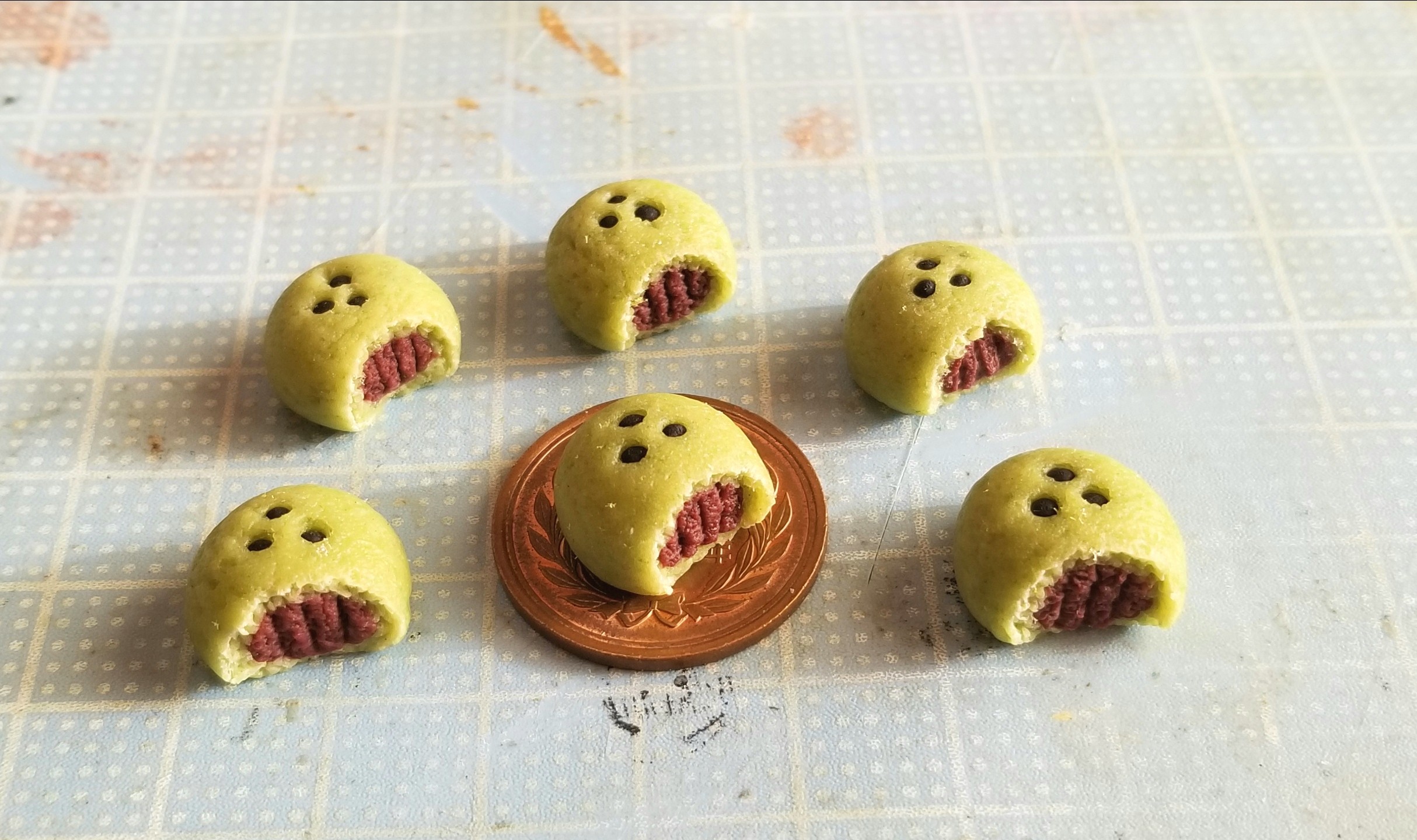 作り方,ミニチュア,よもぎあんパン,フェイク,かじりかけ,食べかけ
