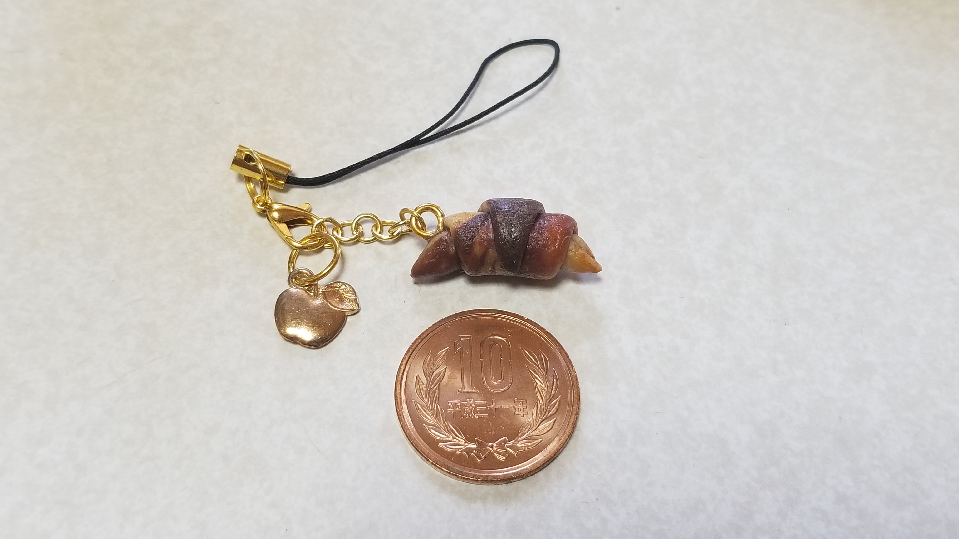 ハンドメイドアクセサリーパンストラップかわいいおしゃれおばの作品