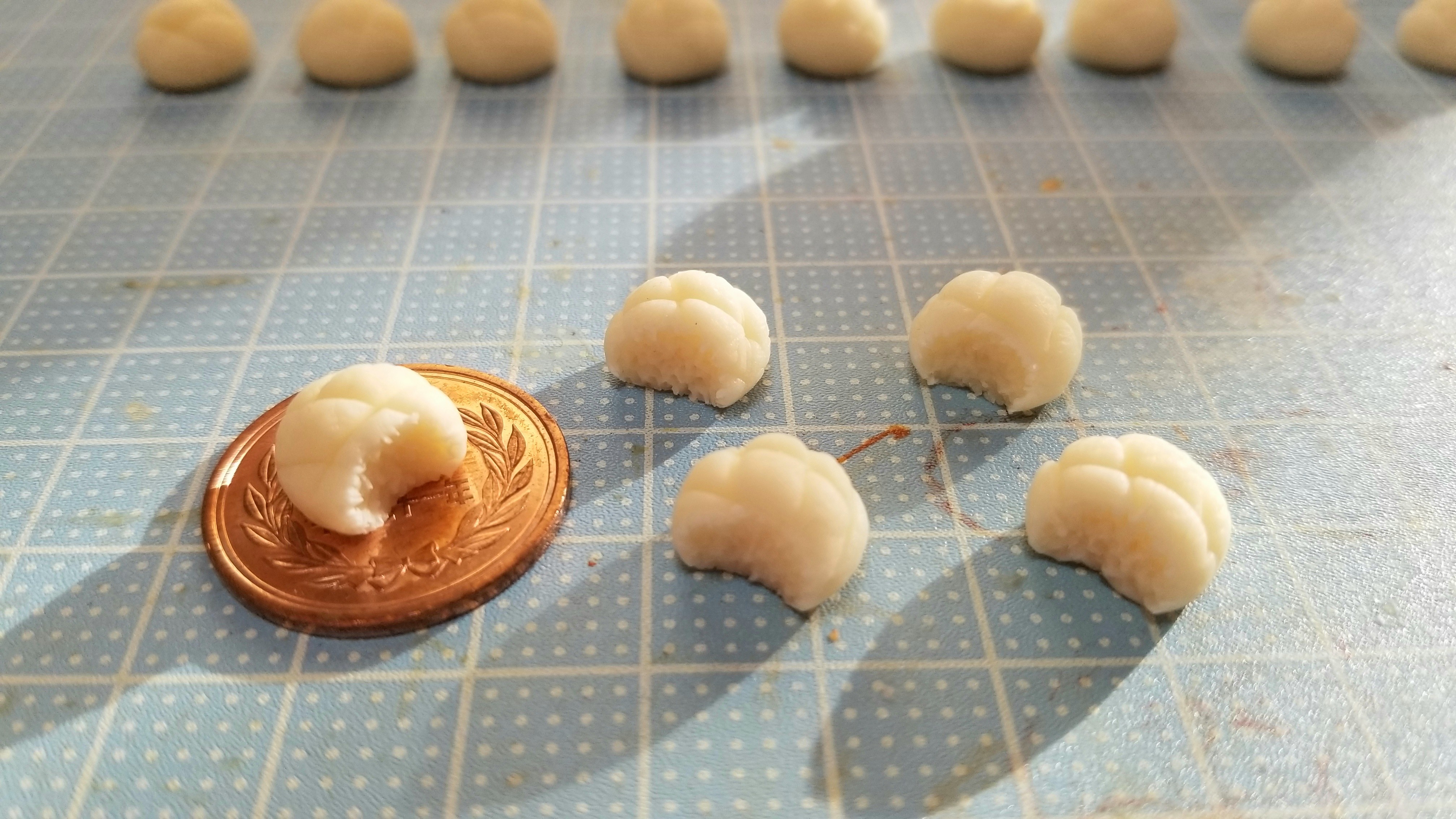 ミニチュアフードメロンパンの作り方樹脂粘土食品サンプルブログ