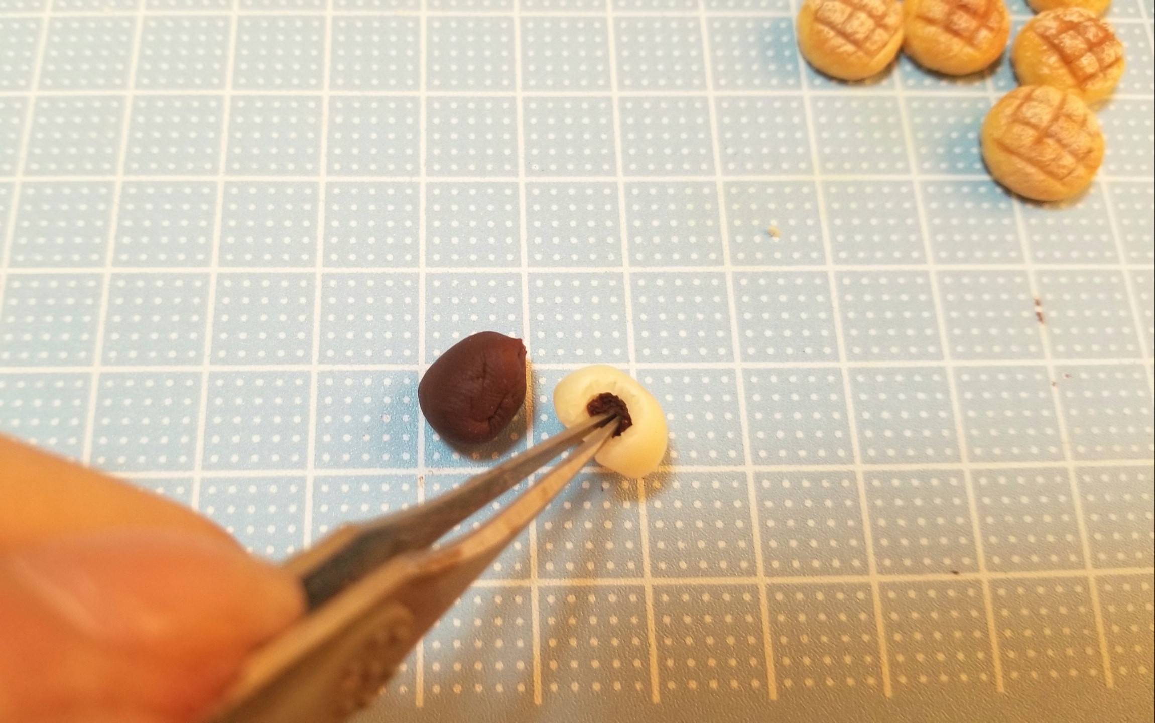 ミニチュアフード,あんこ詰め,あんぱん,作り方,樹脂粘土
