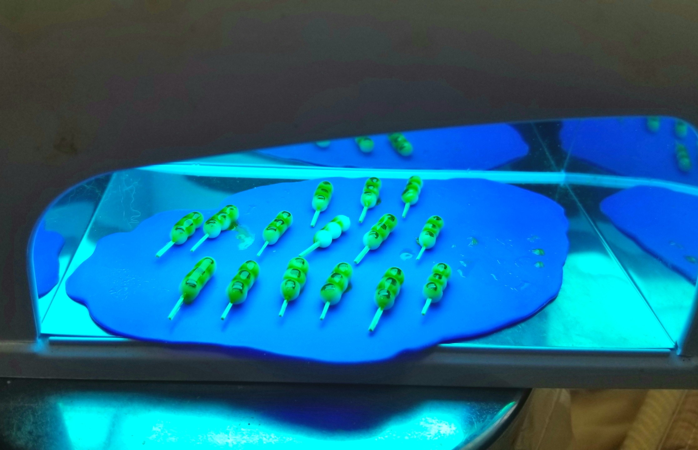ミニチュア,みたらし団子の作り方,レジン照射器,効果,製作過程