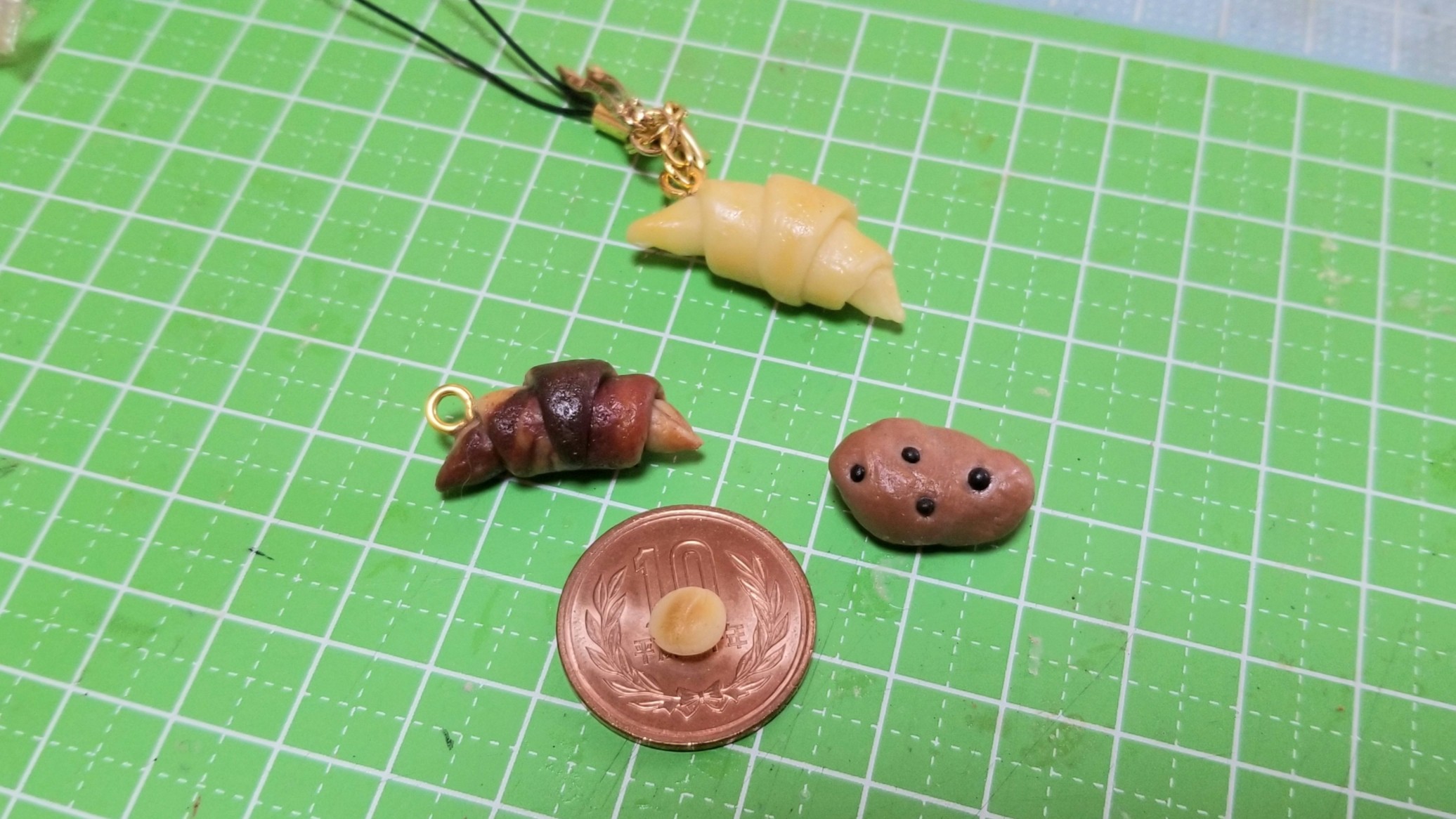 おば初めて楽しい趣味にハマる粘土手作りパンミニチュアハンドメイド