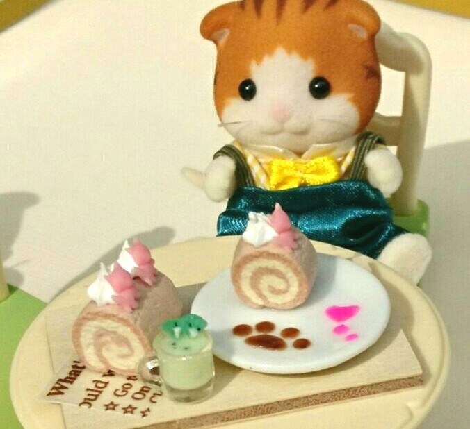 シルバニアファミリー,Varieの実のあ,ミニチュアフード,ロールケーキ