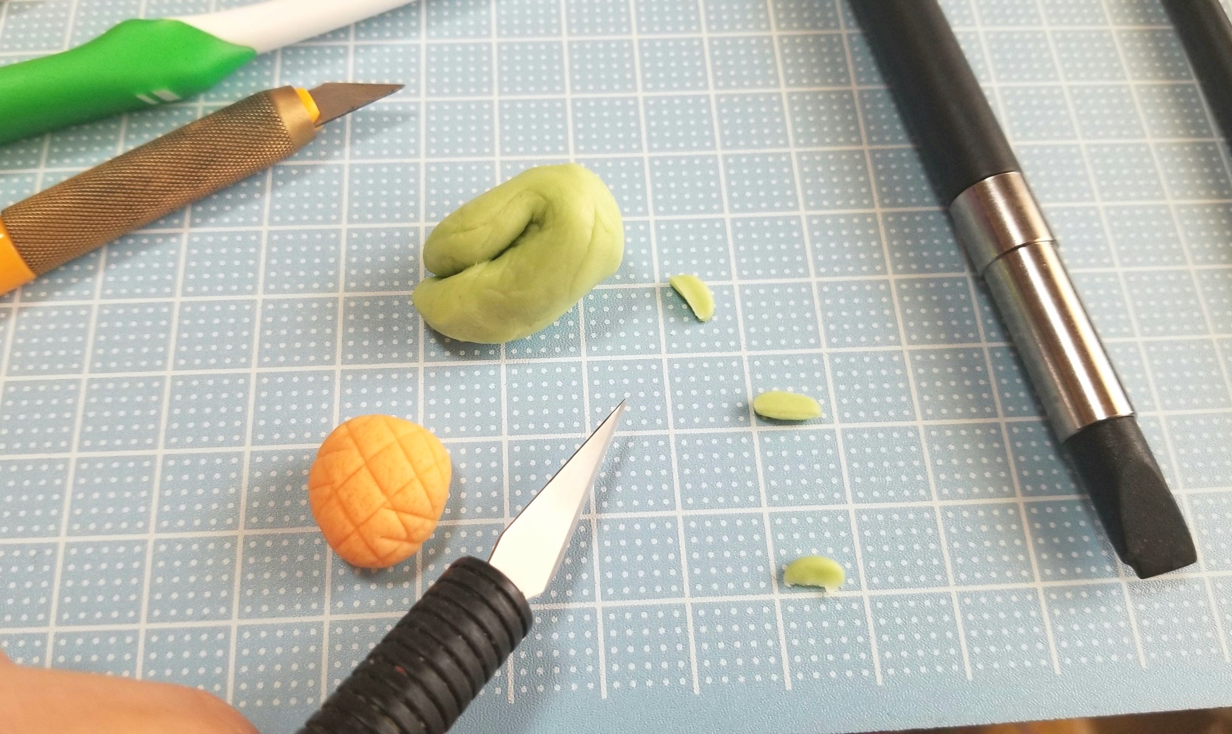 野菜にんじんパン,ミニチュアフード,作り方,樹脂粘土,ドールハウス