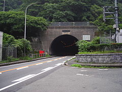 240px-ShinInunaki_tunnel