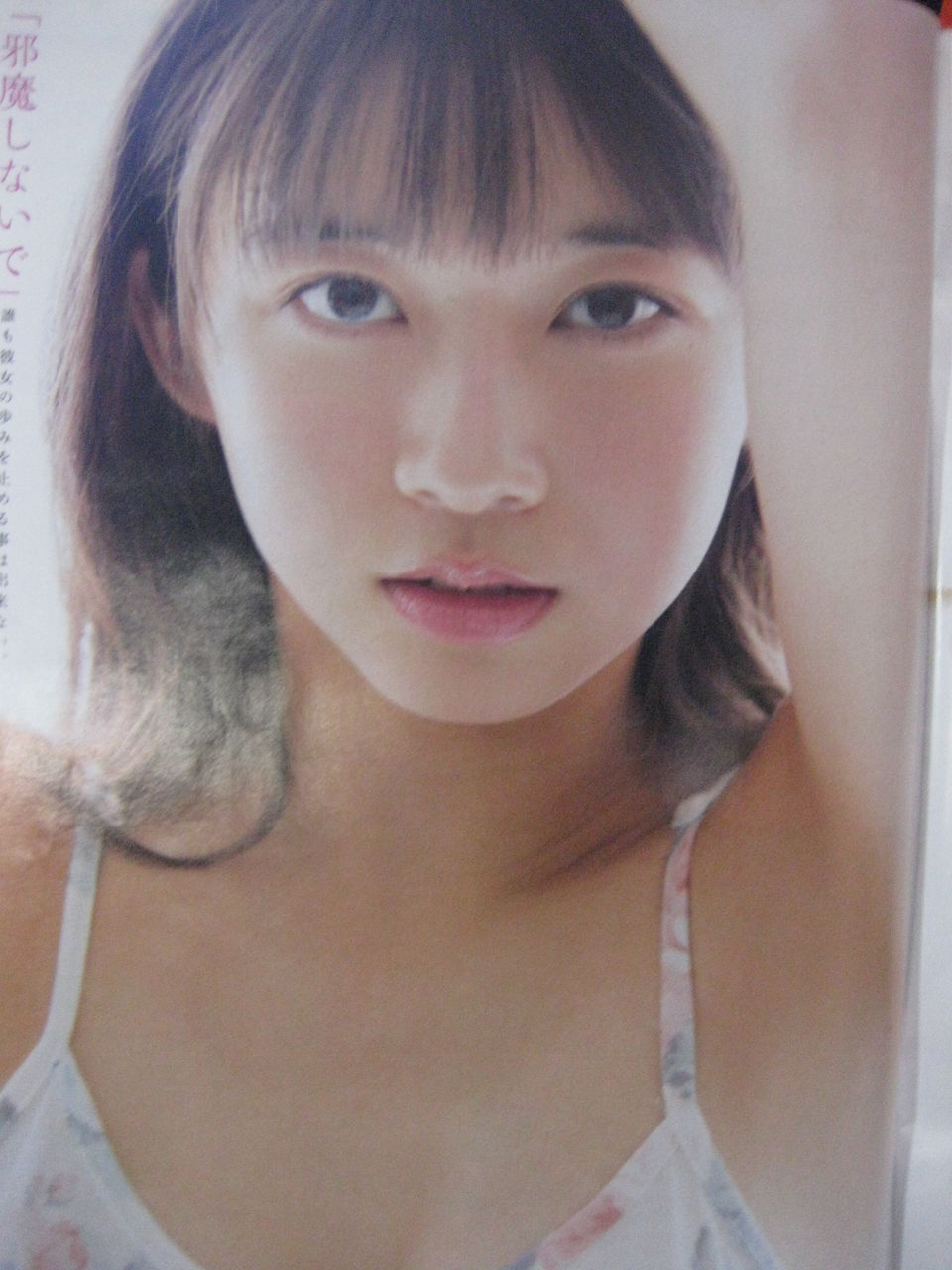 牧野真莉愛 ぶっかけグラビア