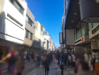 2023年春チャーミングセール初日の人出がわかる写真