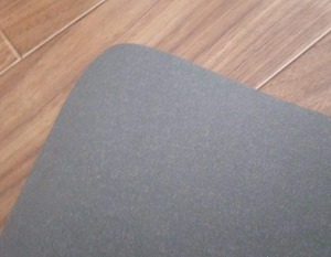 ニトリの珪藻土入りやわらかバスマットの表面の写真