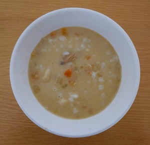 和ゾット 和風味噌クラムチャウダーをご飯にかけた写真