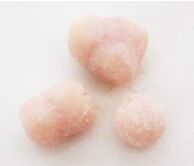 生ラムネ(ピスタチオラズベリー)のアップ写真