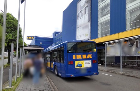 IKEA港北シャトルバスの店舗前の乗り場の写真