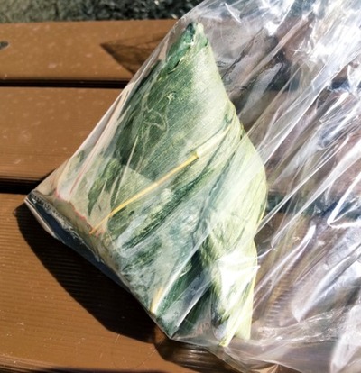 ちまき屋のチマキ(肉粽)がビニルに入った写真