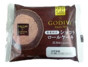 UchiCafe×GODIVAのショコラロールケーキの写真