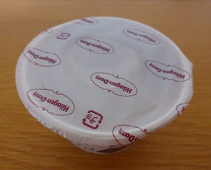 ハーゲンダッツショコラデュオの蓋を開けた写真
