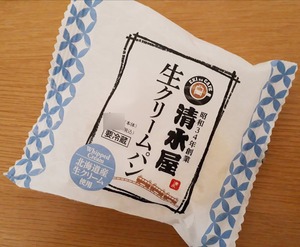 NewDaysの生クリームパンの写真