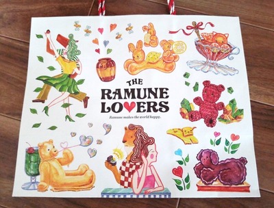 THE RAMUNE LOVERS(ザ・ラムネラバーズ)の紙袋の写真