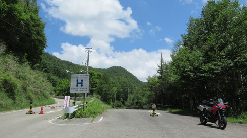 20200620 02南相木ダム直前で