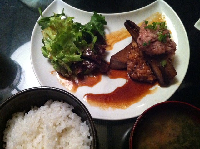 漬け鰹のステーキ梅ソース