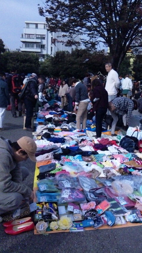 meiji-park flea maecket-naiya (3)