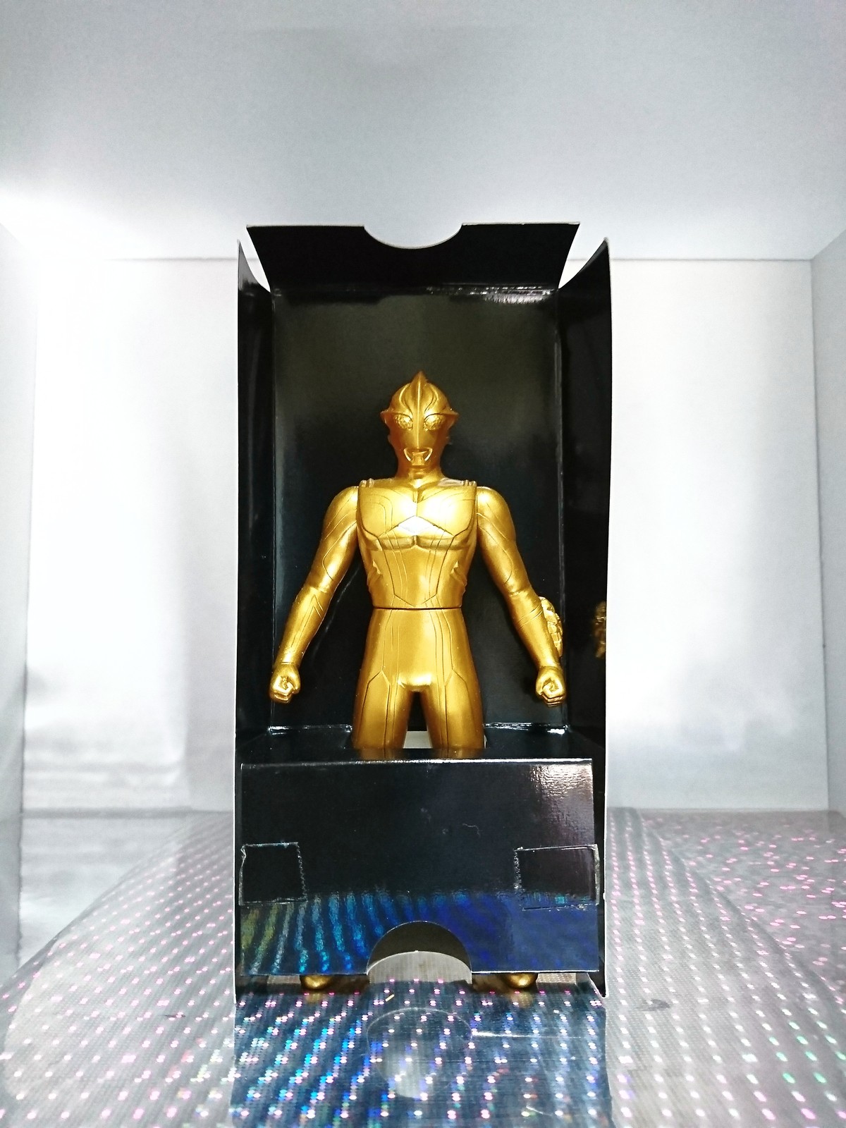 ｳﾙﾄﾗﾋｰﾛｰｼﾘｰｽﾞ2006 ウルトラマンメビウスｼﾞｬｼｭﾗｲﾝ黄金像Ver