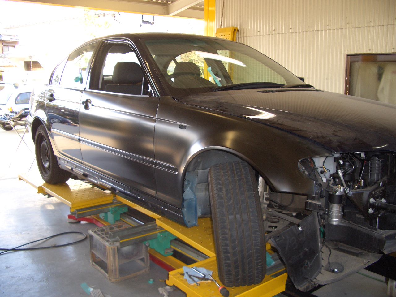 Bmw3シリーズ事故修理 車 板金塗装 Tmファクトリー