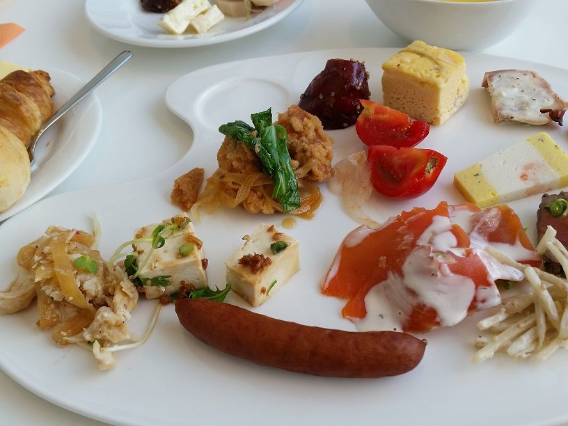 金沢旅行 １日目 21世紀美術館でランチ ローラ オレンジの宝箱