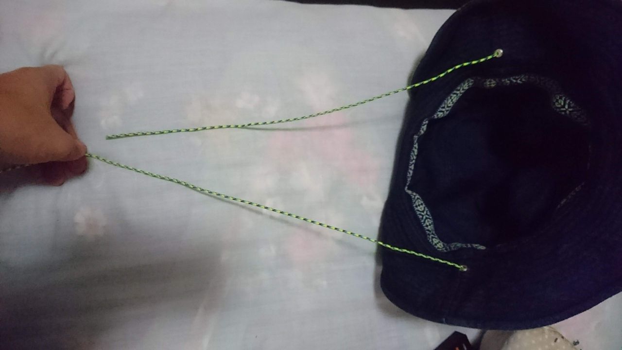 簡単diy もう帽子を飛ばさない 好みのパラコードで顎紐を作ったよ たむ日記 22歳からワーゲンバスオーナーの雑記ブログ
