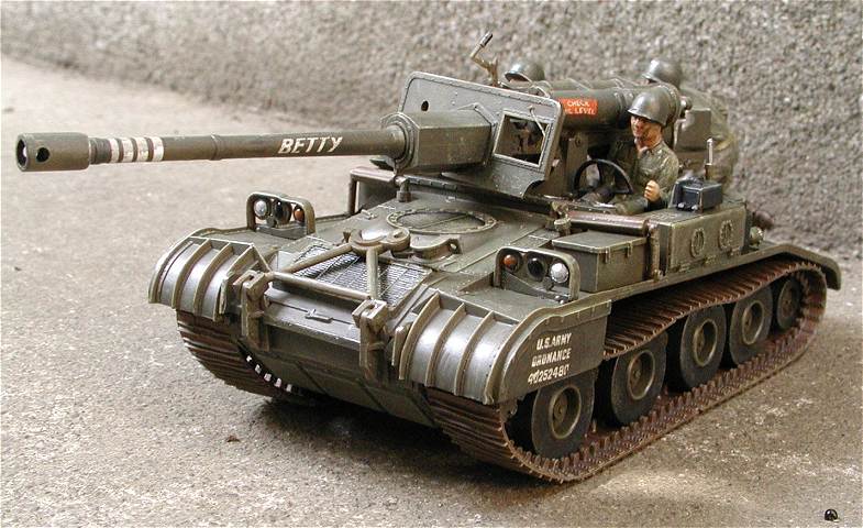 ドラゴン1/6女性兵士と同スケールのスコーピオン軽戦車かシュリダン戦車？のセット ドラゴン1/6女性兵士と同スケールのスコーピオン軽戦車か