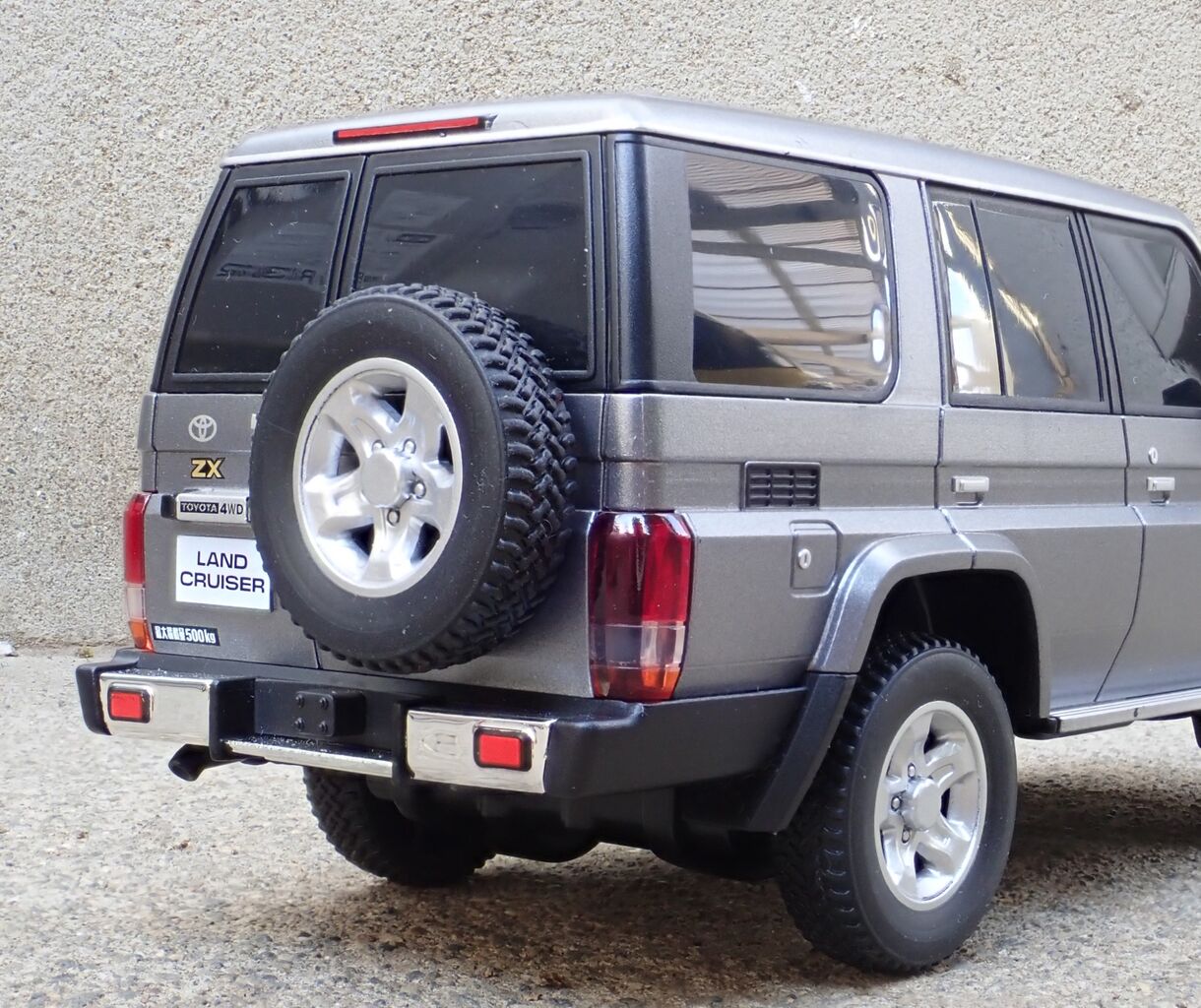 ◯ランドクルーザー 70系 HZJ76K （JOZEN 1/24）ラジコン完成品