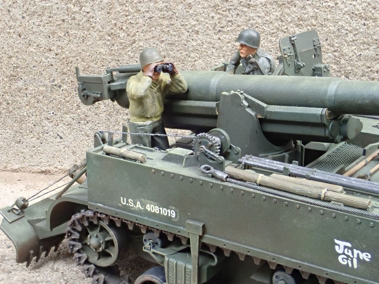 ACADEMY 1/35 アキリーズ M-12 155mm 2点セット ◉M12 155mm自走砲（ACADEMY 1/35 ）2002年2月完成 2026年5月乗員追加