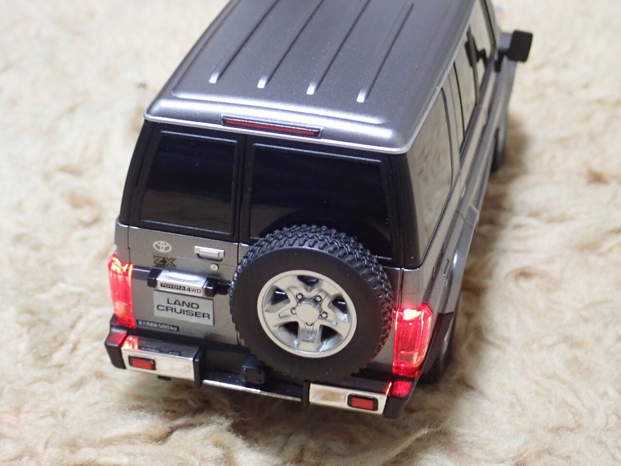 ◯ランドクルーザー 70系 HZJ76K （JOZEN 1/24）ラジコン完成品