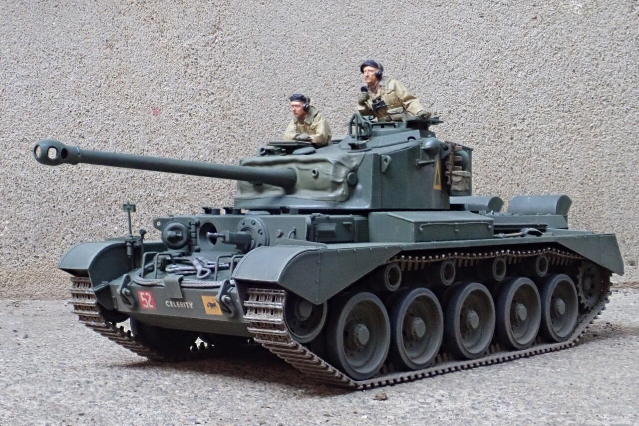 タミヤ1/35 イギリス巡航戦車クロムウェル タミヤ 1/35 イギリス巡航戦車 クロムウェルMk.IV スケール