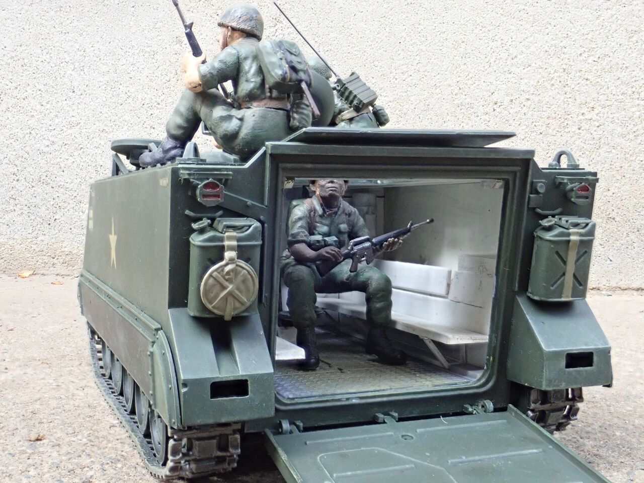 ◉機甲兵員輸送車M113（TAMIYA 1/35 MM40） 1978年ごろ製作・2024年1月