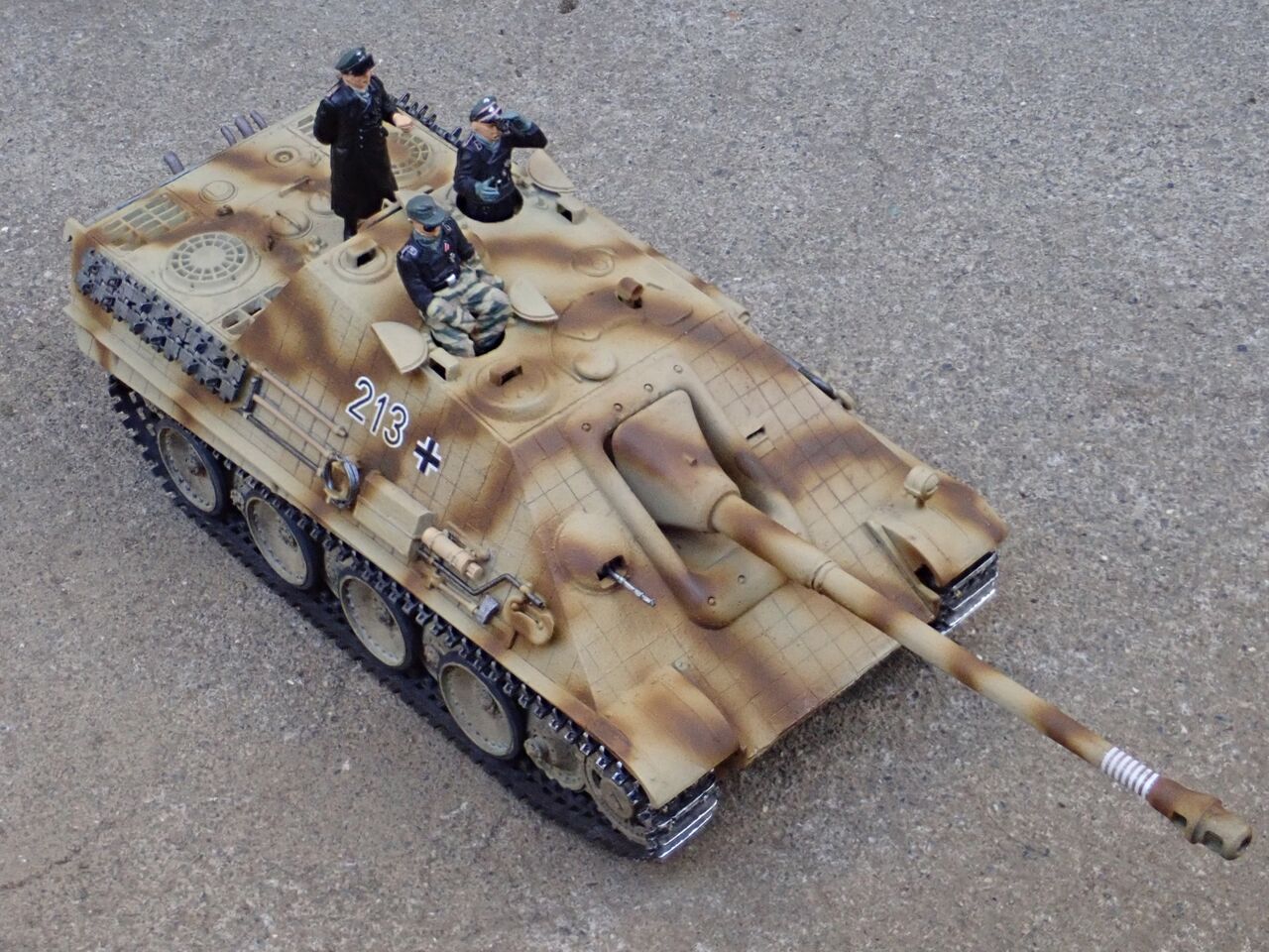 ◉ヤクトパンサー（ロンメル）にロンメル将軍を乗せる（TAMIYA 1/35
