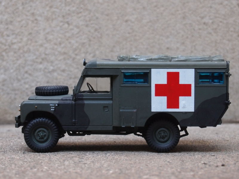 ◉ランドローバー野戦救急車（TAMIYA 1/35 MM82）～1999年製作