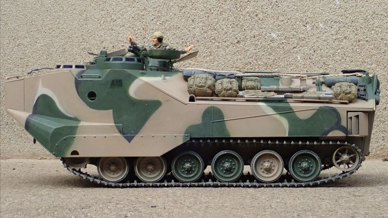 ◉水陸両用兵車 LVTP7A1 シードラゴン(TAMIYA 1/35 MM136 ◉水陸両用兵車 LVTP7A1 シードラゴン(TAMIYA 1/35 MM136